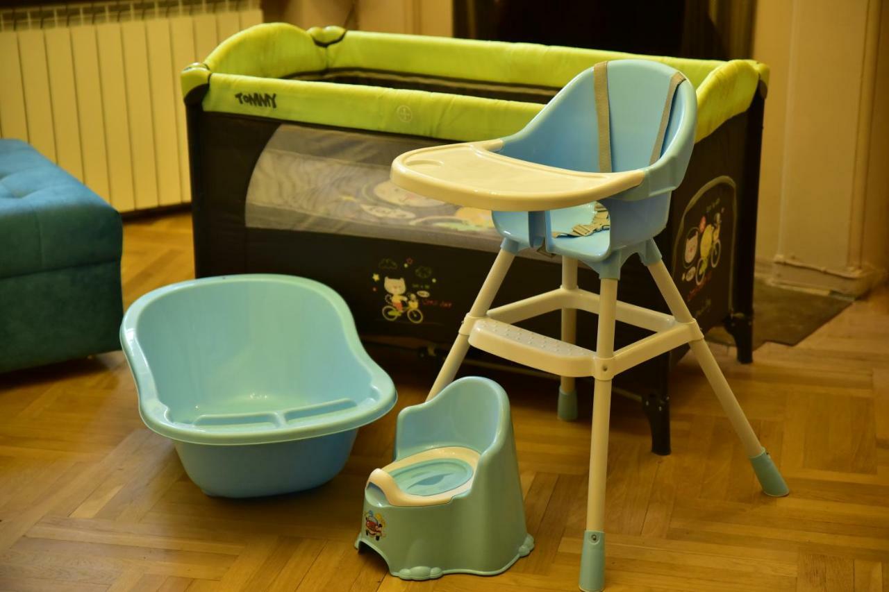 טביליסי 4Bd Appartaments With Cozy Garden מראה חיצוני תמונה